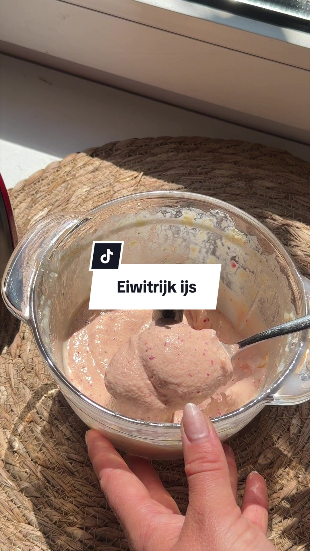 @julia sintenie
