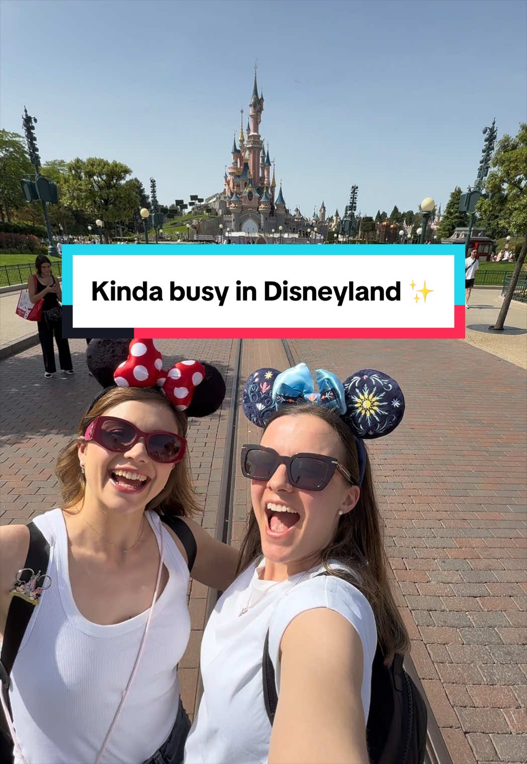 @Elena 🐘