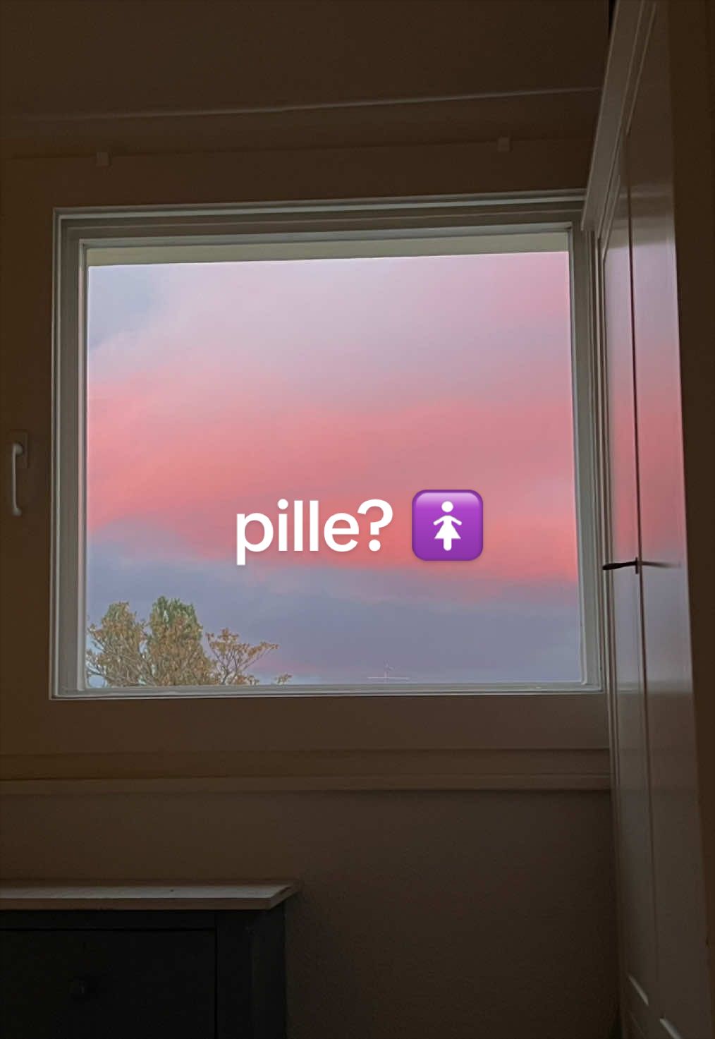 @𝐞𝐦𝐞𝐥𝐲