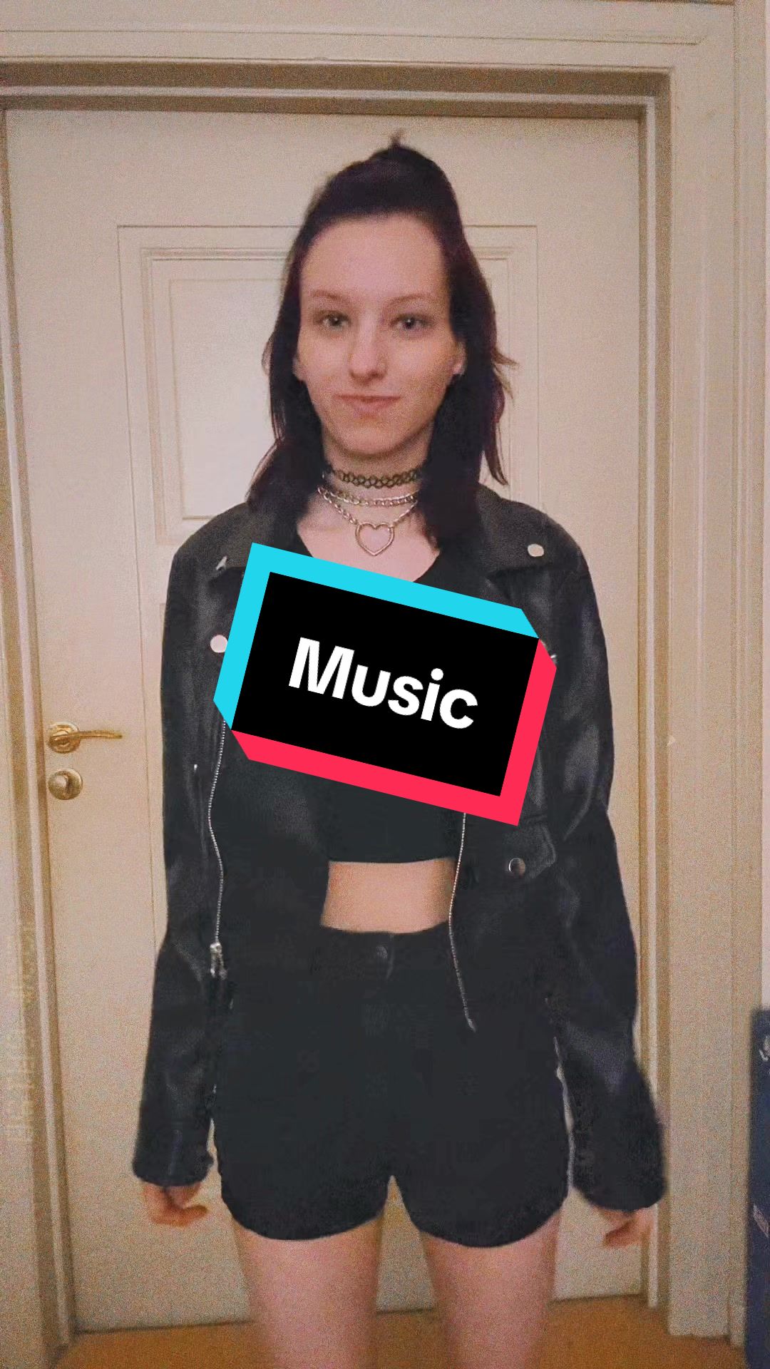 @Elly