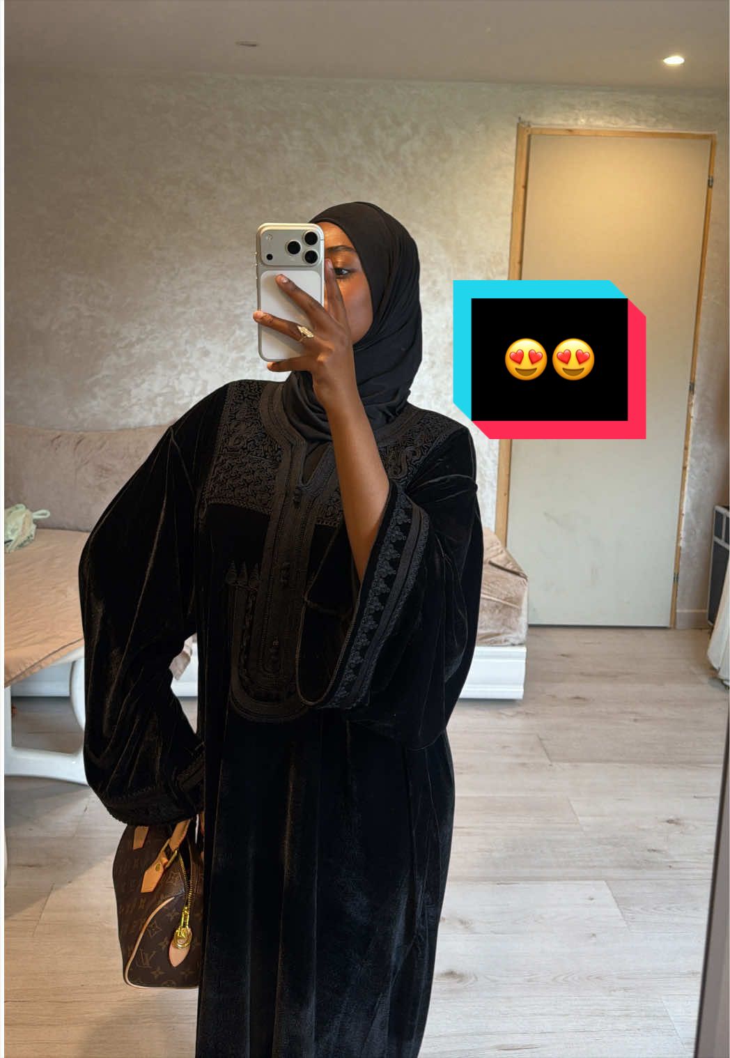 @🪭