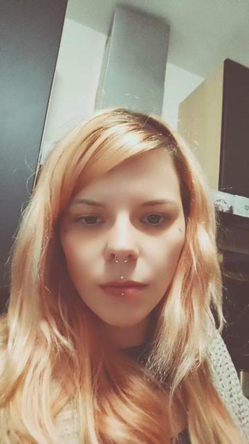 @Katastroffeenqueen