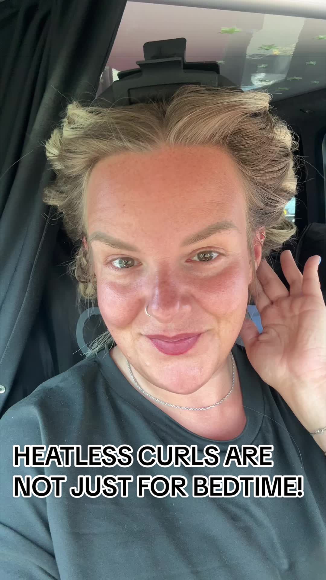 @WhatLauraLoves