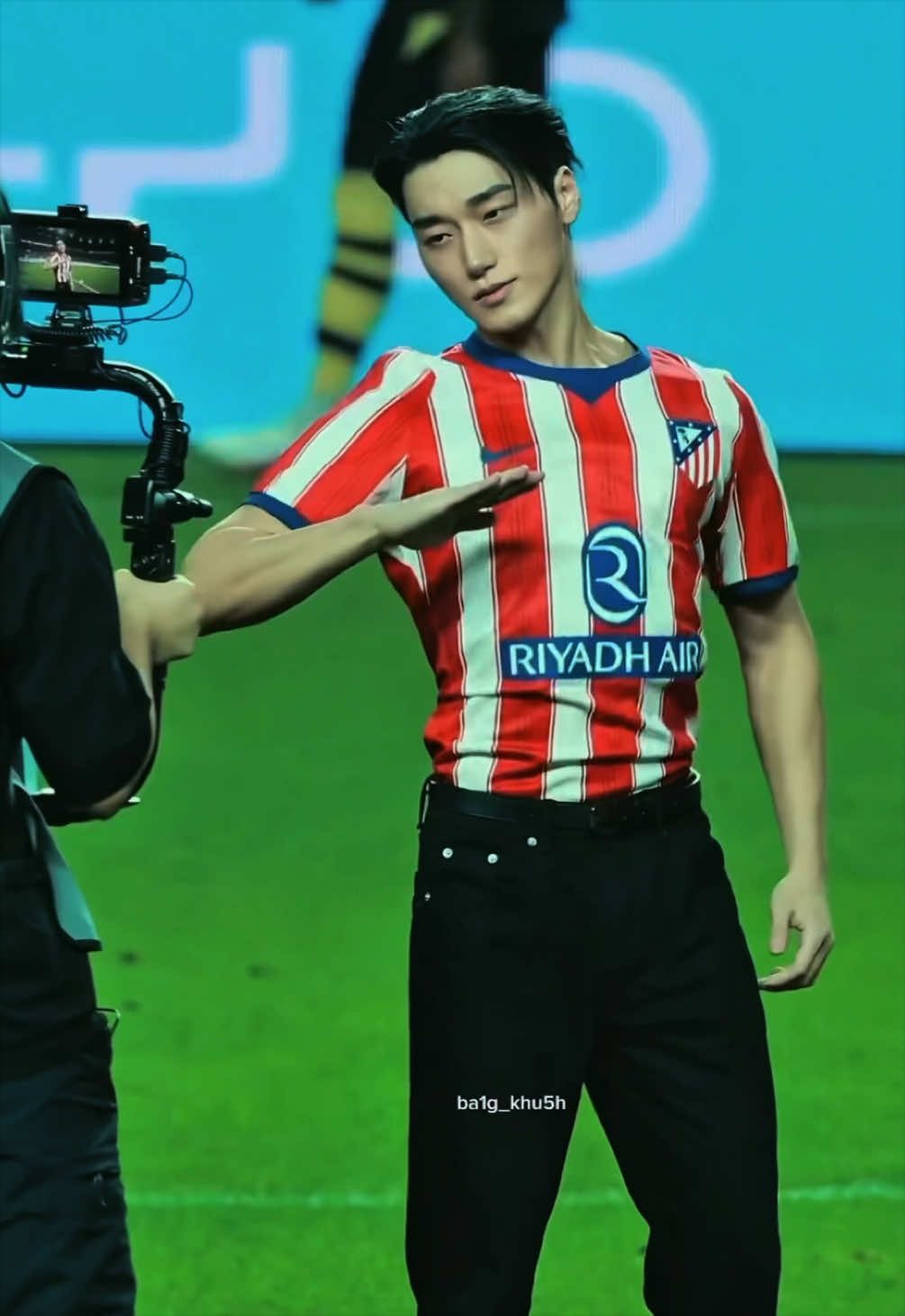 @Choi San