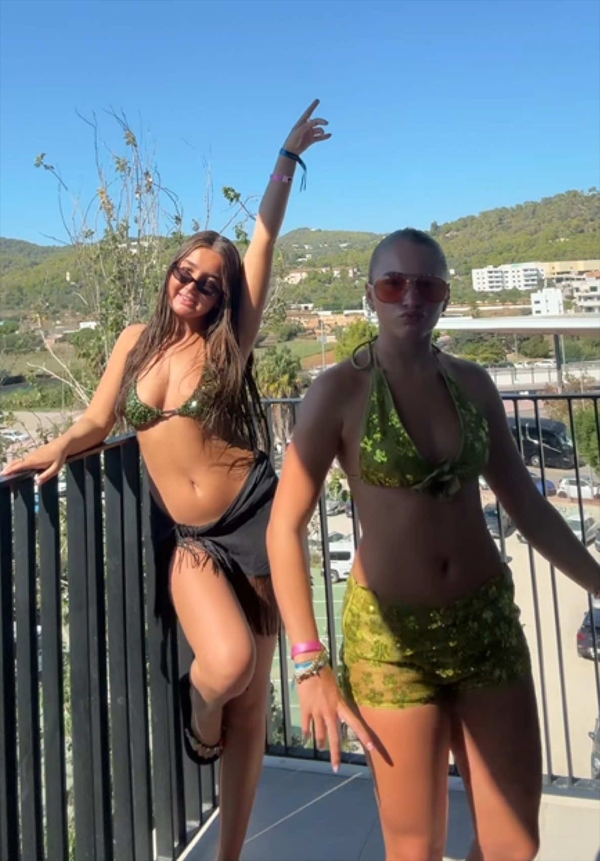 @🦋𝐋𝐞𝐨𝐧𝐚 𝐃𝐞𝐢𝐠𝐡𝐚𝐧