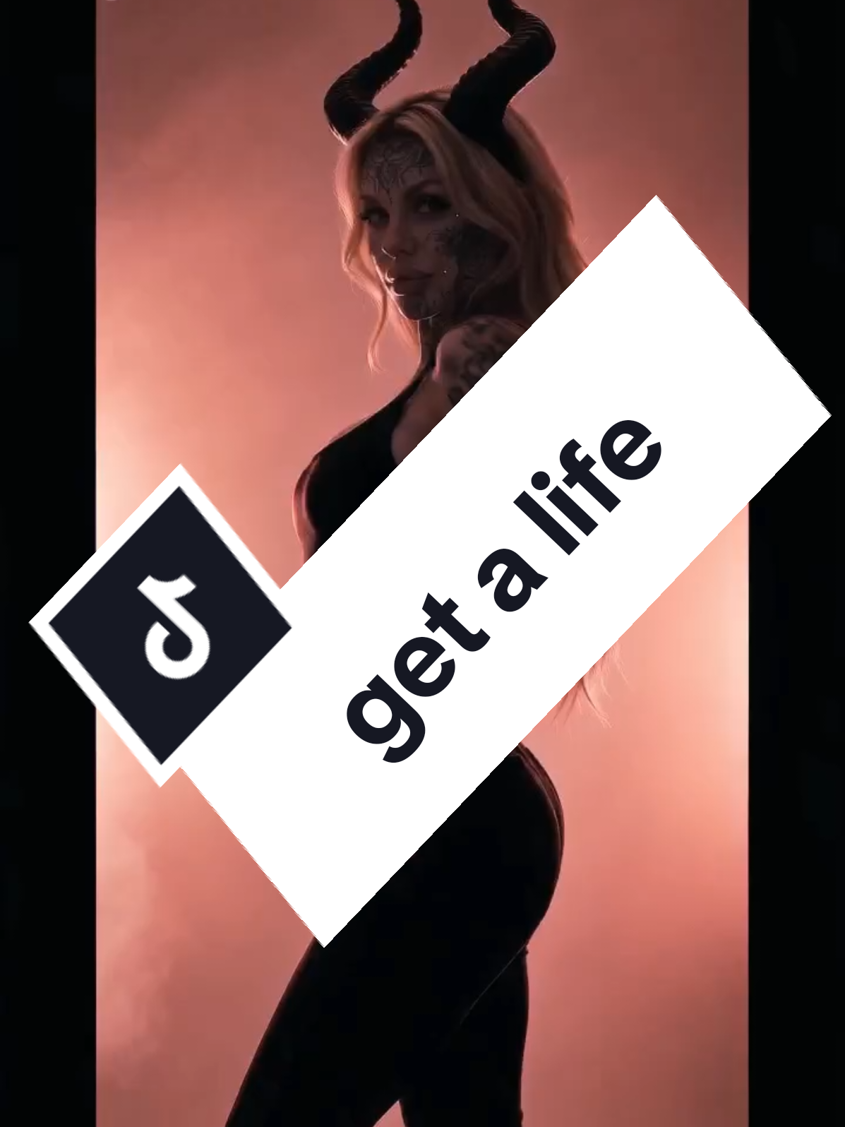 @꧁༺ Tiff Reads Filth ༻꧂