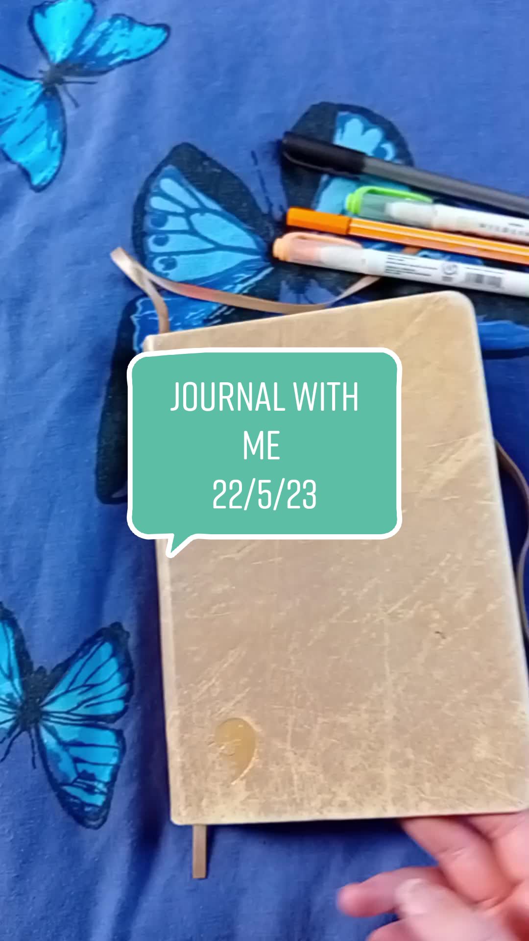 @Charlotte | journals 💜📚