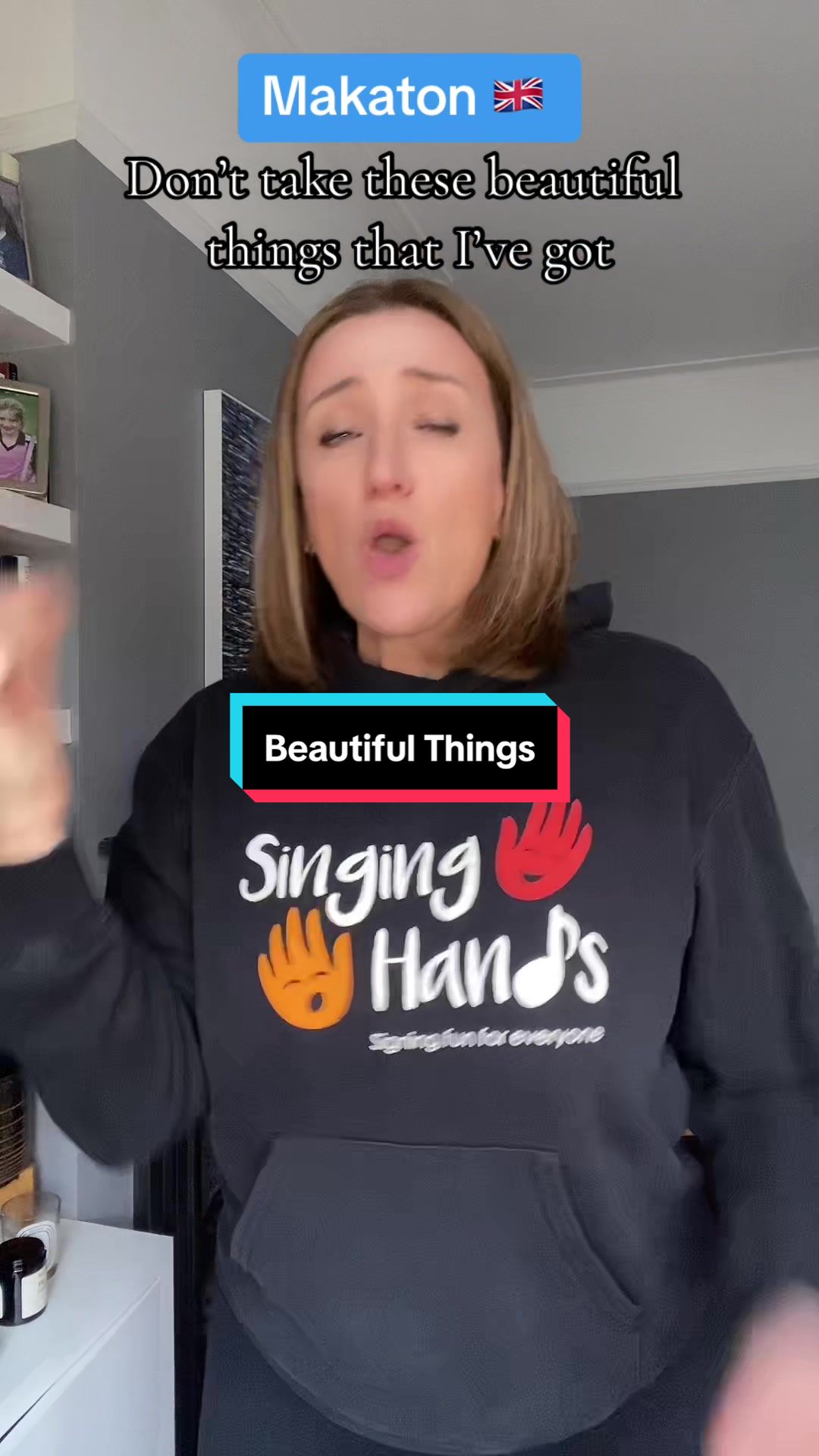 @Singing Hands Makaton Tutors