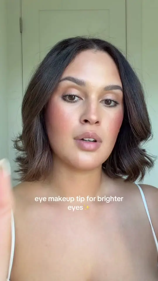 using the flower beauty eyeliner in | bre rook (@brerook)