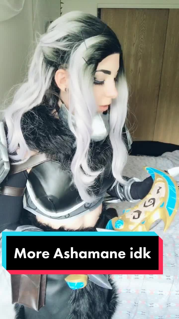 @lunarfoxxie
