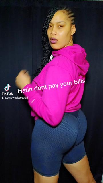 @Yellowcakeee