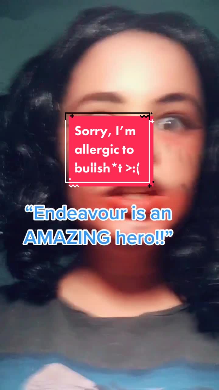 @<{&bull;&yen;&bull;}>