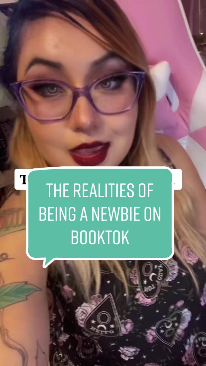 @ivythegeekgoddess📚