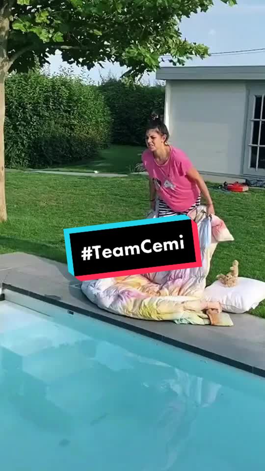 @CelineDept fan😍