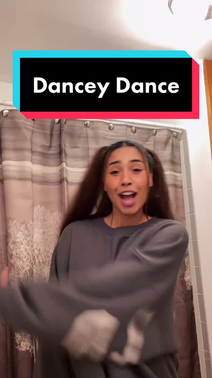 @Maya Gutowski
