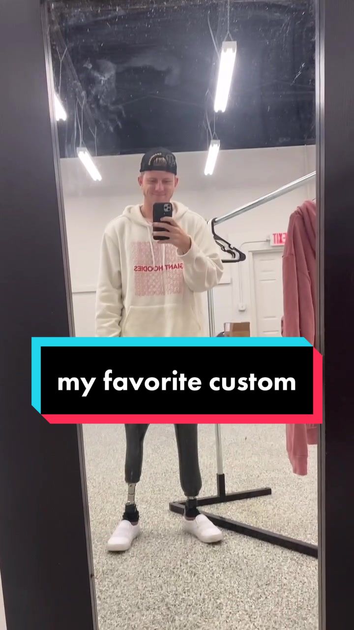 @Giant Hoodies