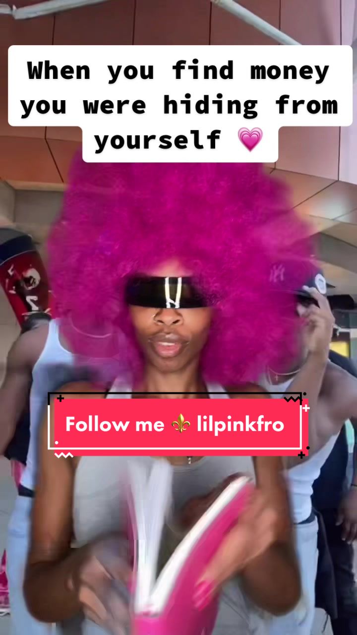 @LilPinkFro