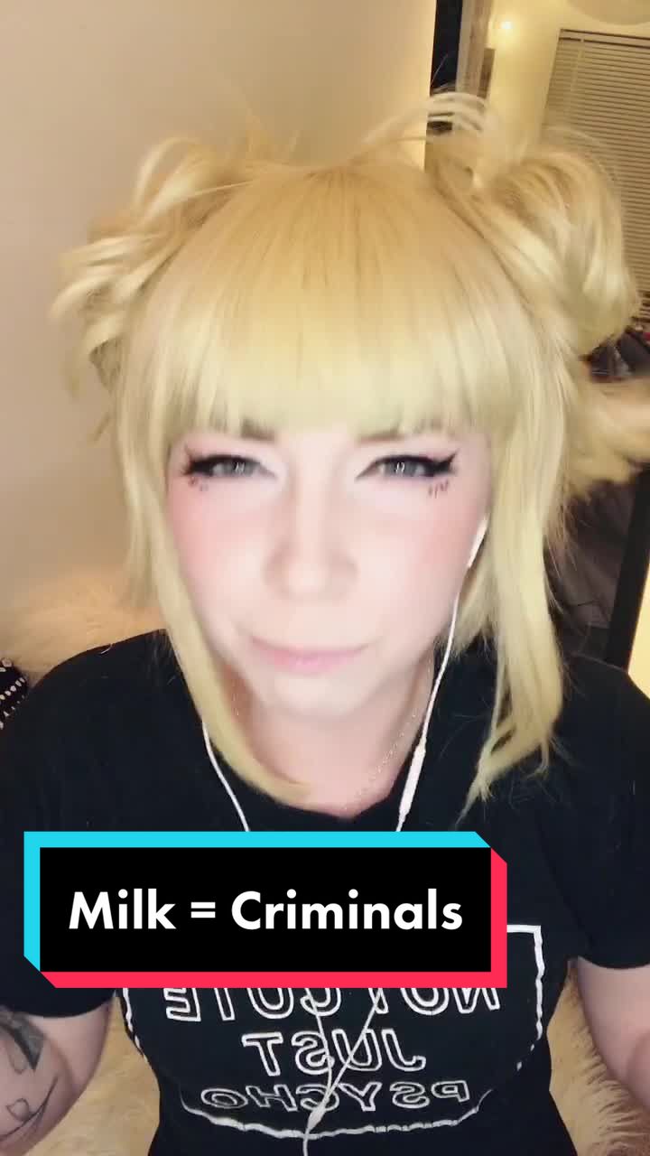 @lunarfoxxie