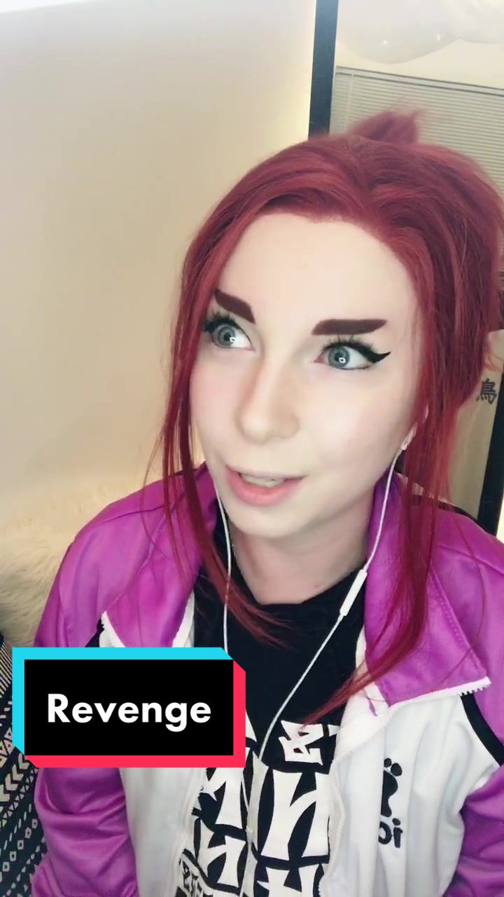 @lunarfoxxie