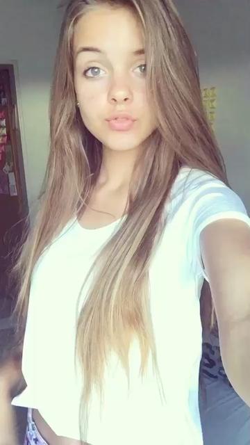 @Anna Zak
