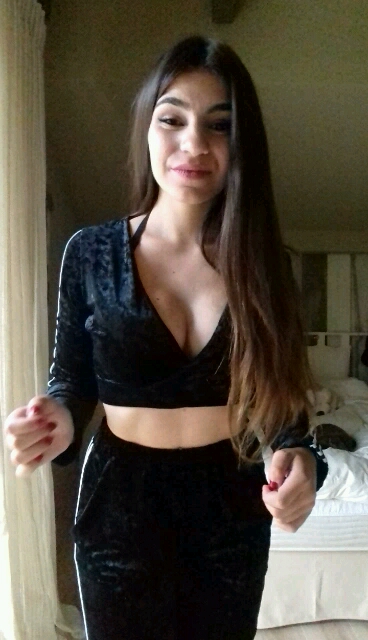 @vicky.D
