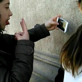 @Ornellafrau