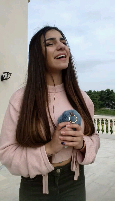 @vicky.D