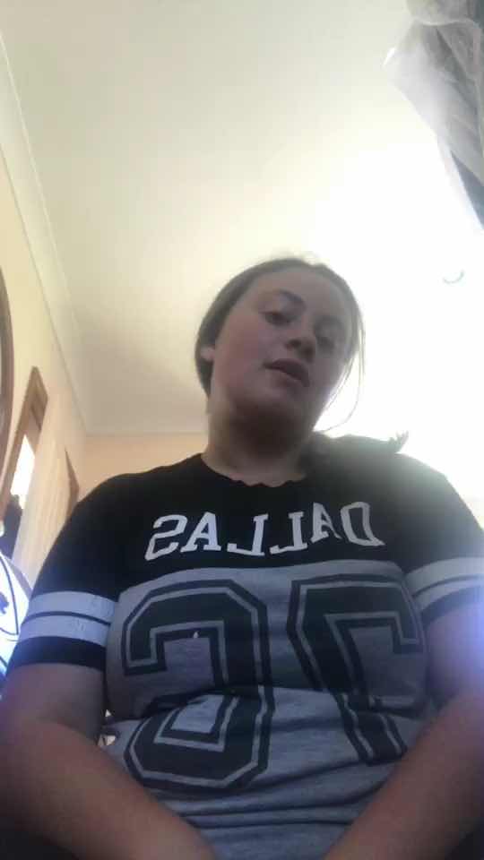 @Sarah Cuoco
