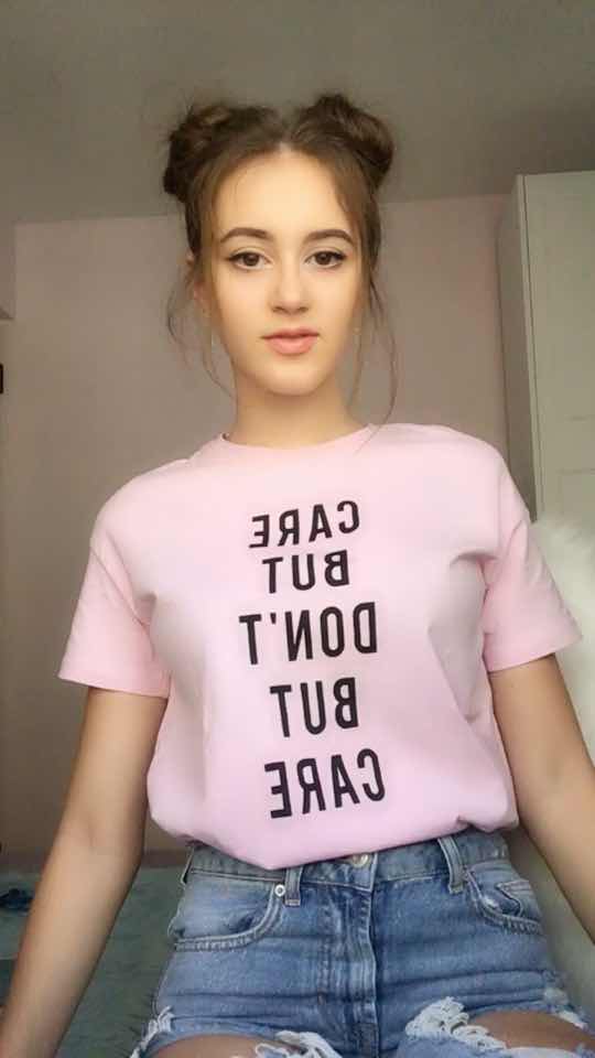 @𝐿𝑒𝑜𝓃𝒶
