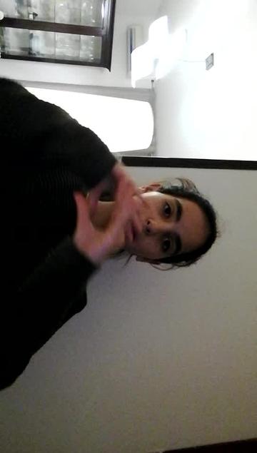 @Tania