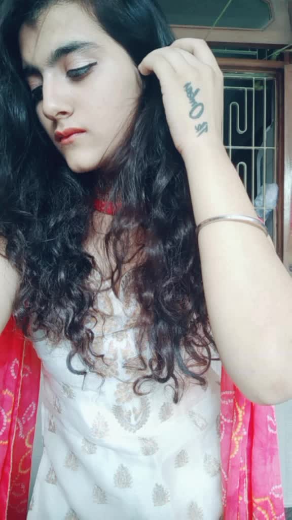 @savi._.malhotra