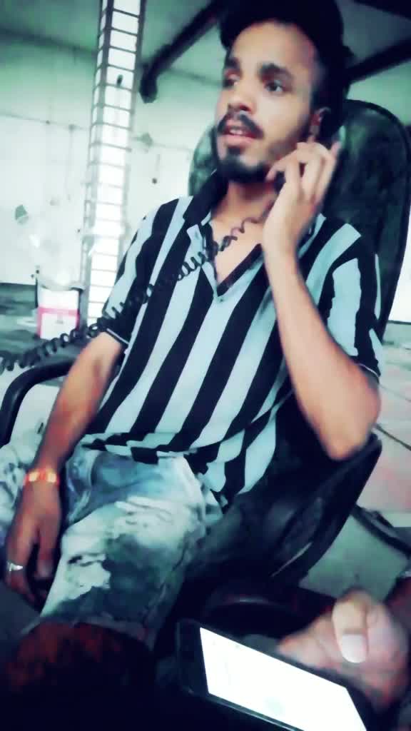 @😋Athwal saab😎