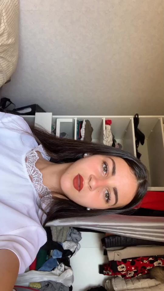 @Sabrinaa