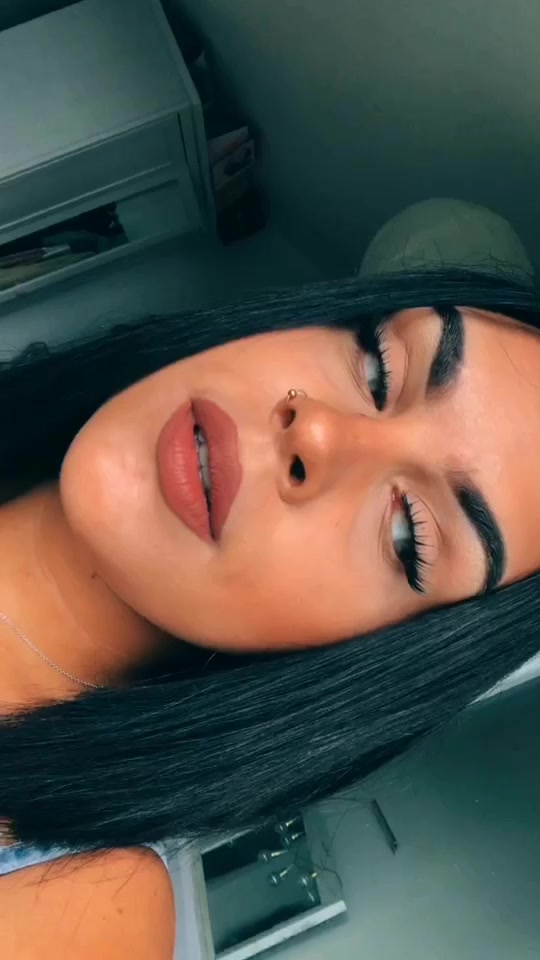 @valentina_selina_