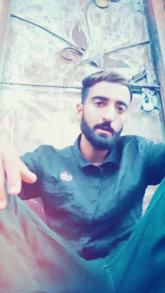 @Bhat Junaid