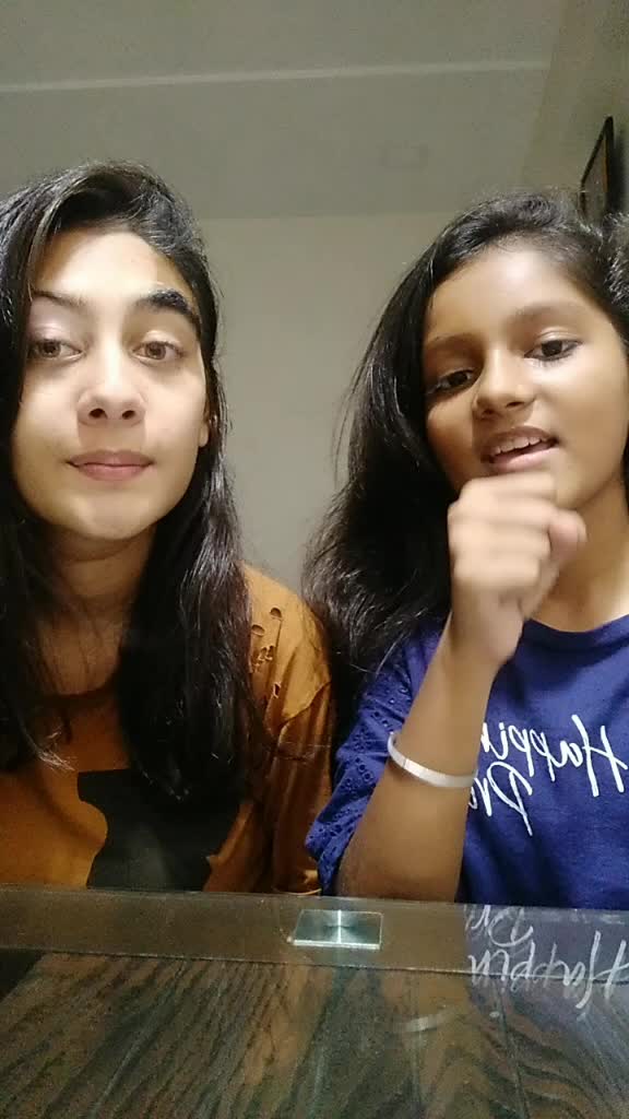 @KAVYAA🖤