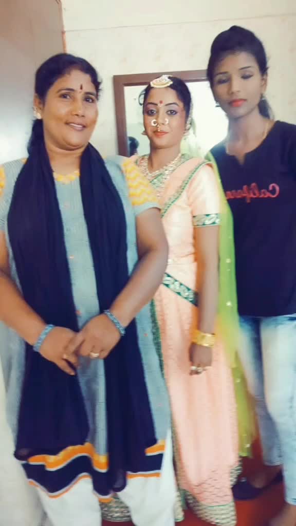 @Kaviya kutty