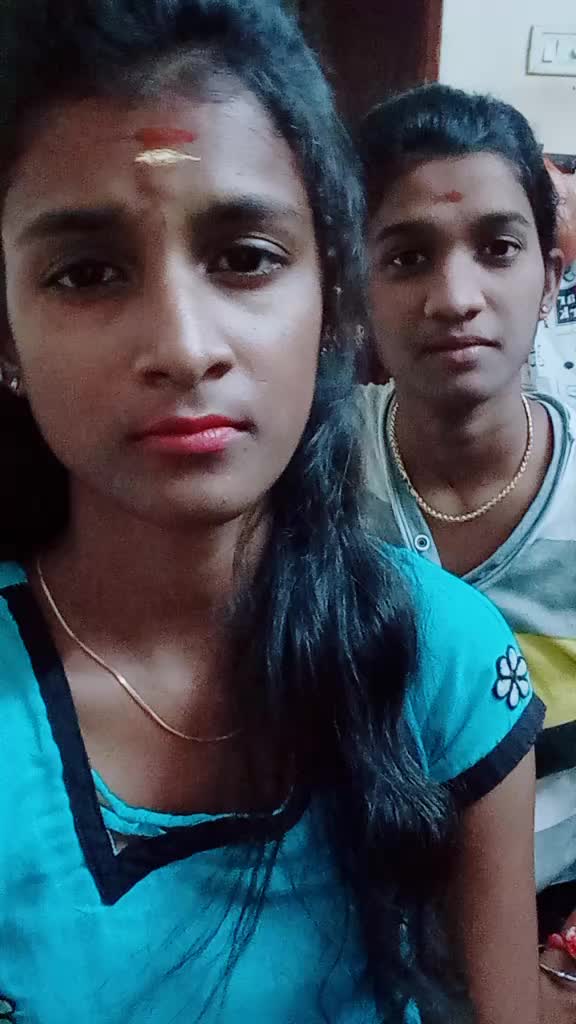 @ammukutty 😘moni