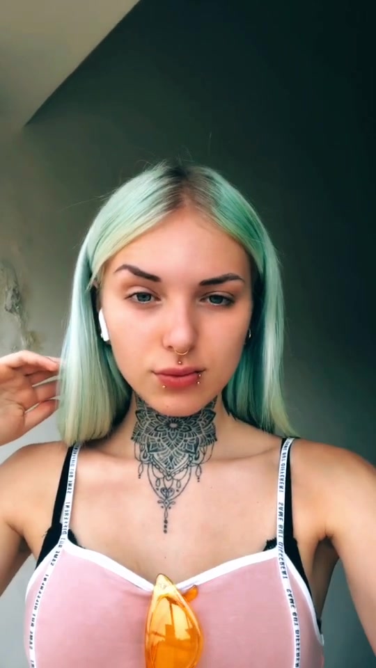 @c&epsilon;ʟıп&epsilon;