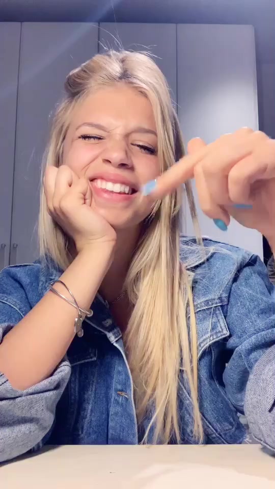 @Alice De Bortoli