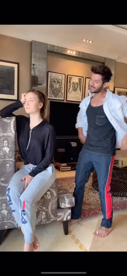@elliavrram