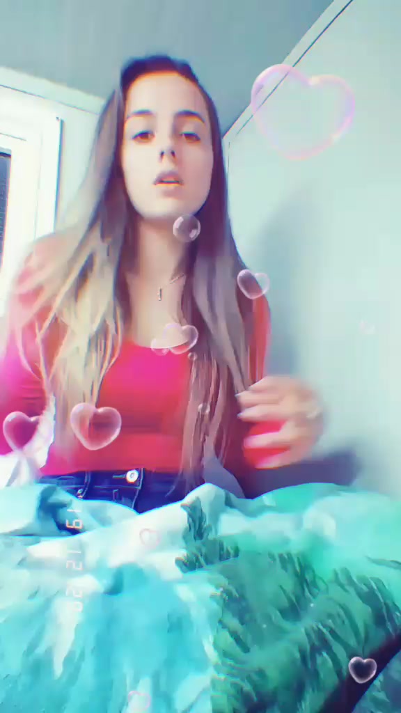 @Rebecca_official03