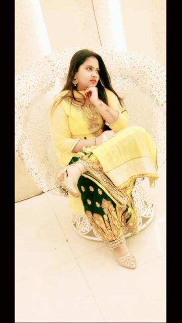 @bindaas girl😎