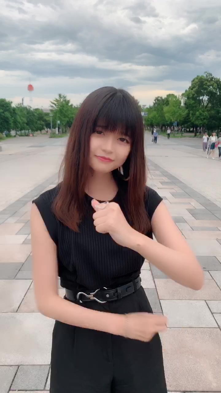 @景井 ひな
