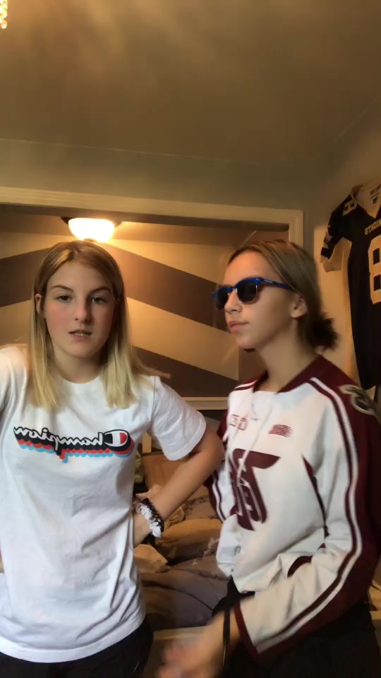 @victoriaclaireviolet