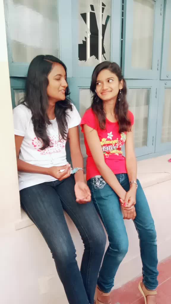 @👑Divya 👑
