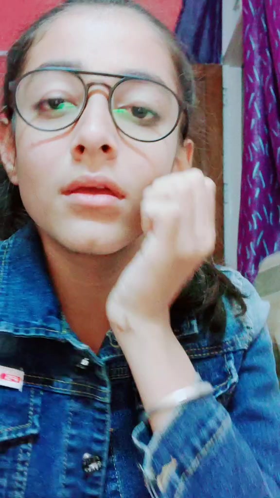 @LAYSHA BAKSHI🌹