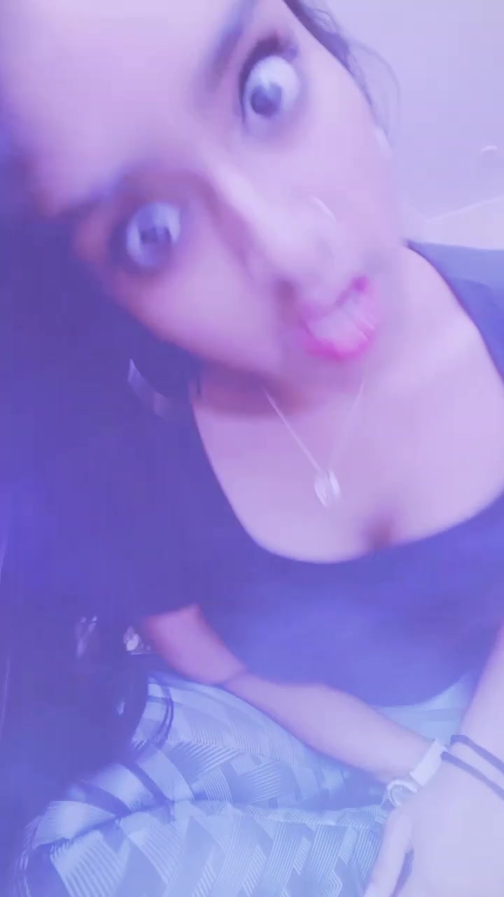 @WhoAmISarah