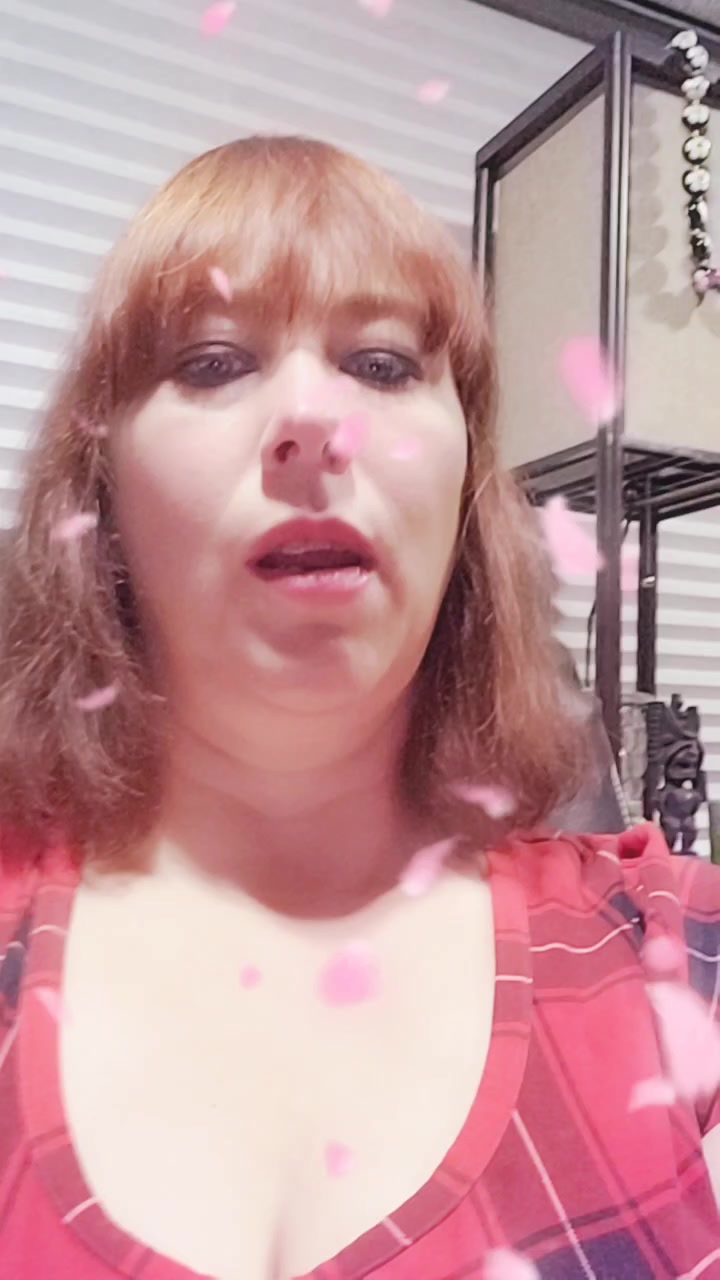 @ABoyyMom