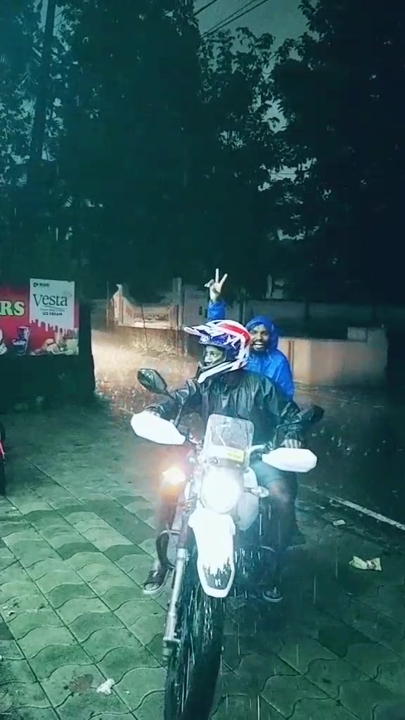 @Anandhu__cv
